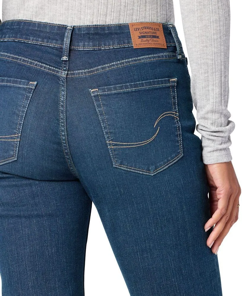Levi Strauss Signature Gold Women's Curvy Totally Shaping Straight Jeans (Available in Plus Size)