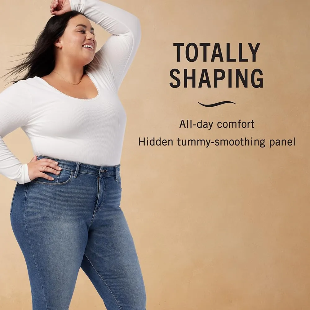 Levi Strauss Signature Gold Women's Curvy Totally Shaping Straight Jeans (Available in Plus Size)