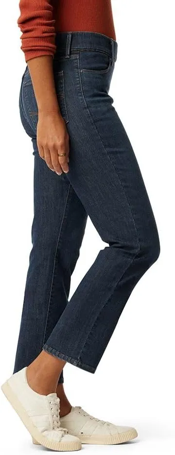 Levi Strauss Signature Gold Womens Totally Shaping Ultimate Pull-on Ankle Straight Jeans (Also Available in Plus)