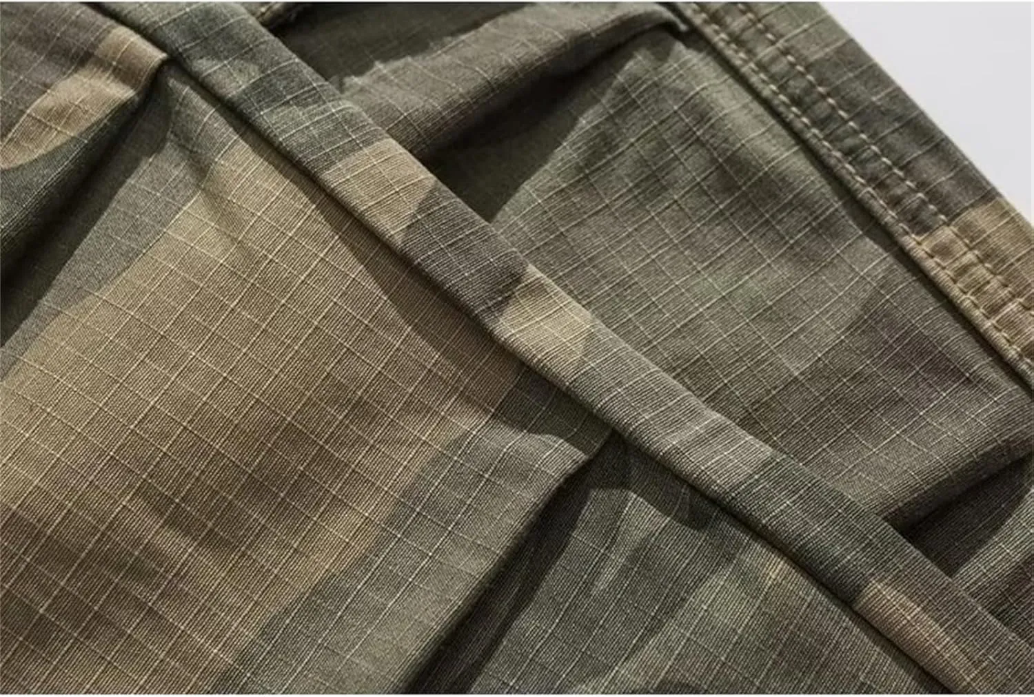 Men's Relaxed-Fit Cargo Pants Multi Pocket Military Camo Combat Work Pants Tactical Wild Army Combat Pants