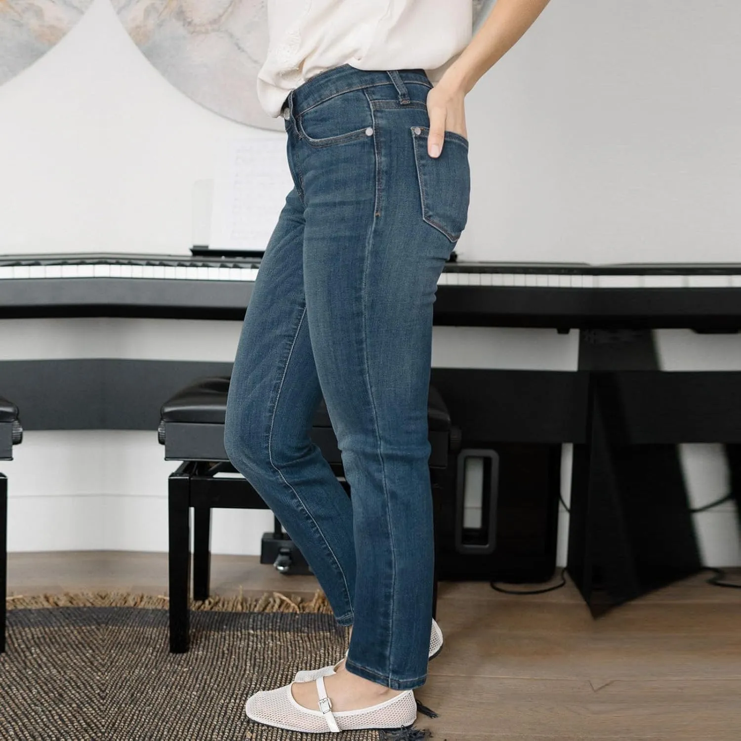 Plus Size Jeans for Curvy Women Straight Stretchy High Waisted Denim Boyfriend Butt Lifting Ankle Jeans with Pockets