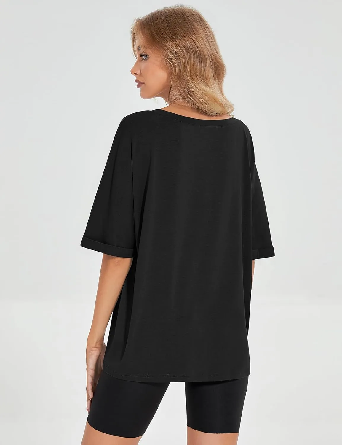 UEU Womens Oversized T-Shirts Summer V Neck Casual Shirts Short Sleeve Workout Tunic Tops