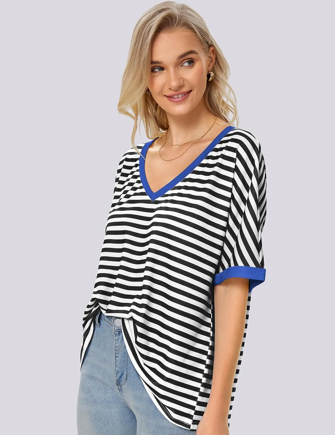 UEU Womens Oversized T-Shirts Summer V Neck Casual Shirts Short Sleeve Workout Tunic Tops