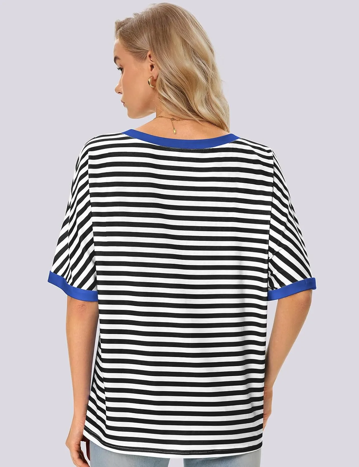 UEU Womens Oversized T-Shirts Summer V Neck Casual Shirts Short Sleeve Workout Tunic Tops