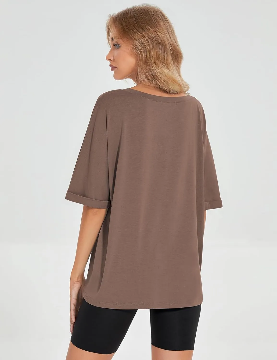 UEU Womens Oversized T-Shirts Summer V Neck Casual Shirts Short Sleeve Workout Tunic Tops